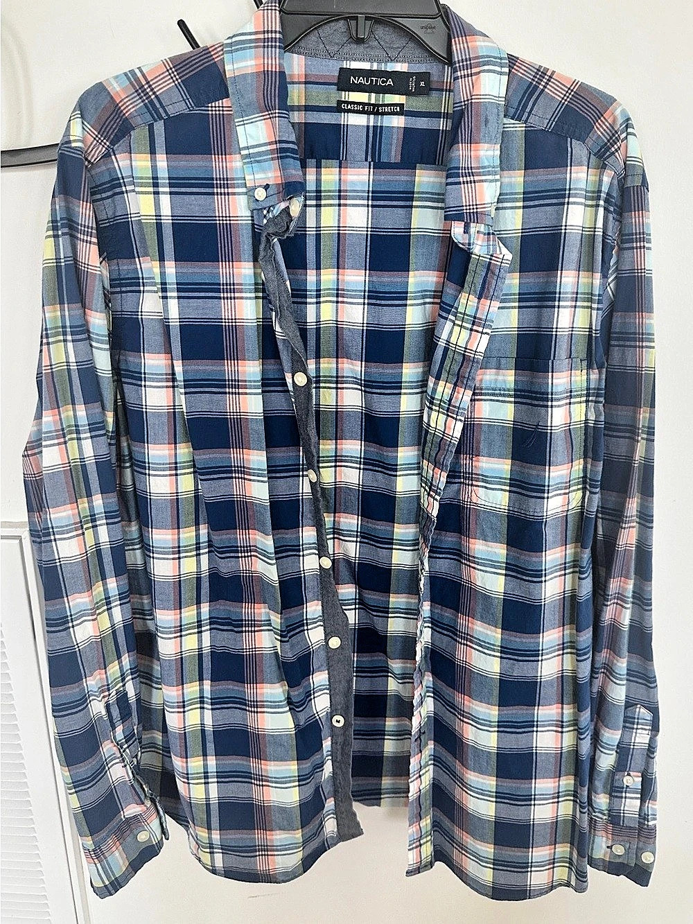 Nautica men’s Classic Fit / Stretch Plaid Button Down in Blue & White XL Like N
